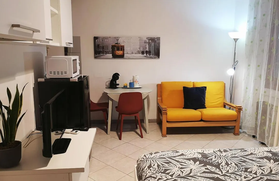 Lovely Flat Naviglio Grande-1