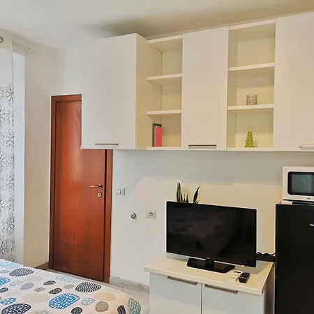 Lovely Flat Naviglio Grande-2